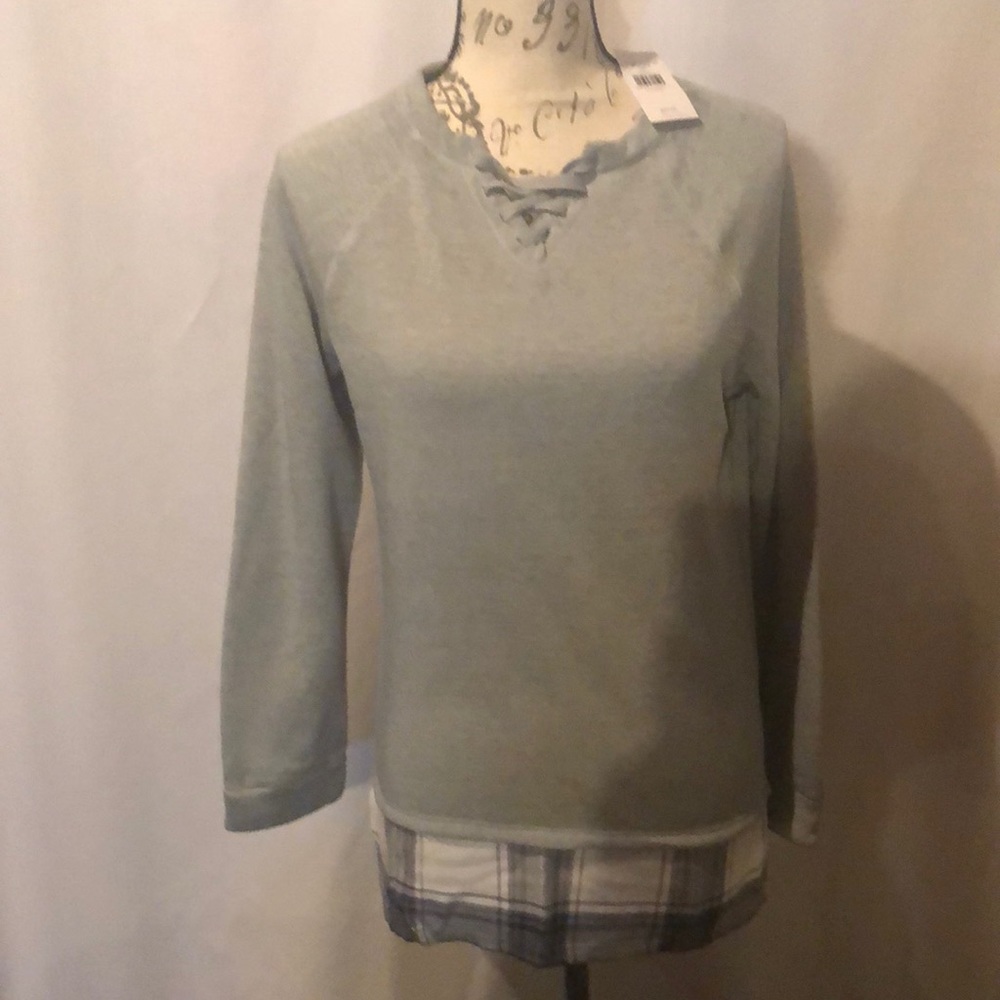 NWT Buckle Ladies Top XL